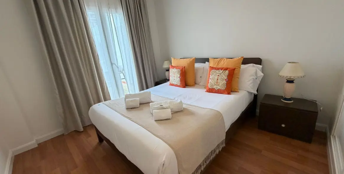 Long-term rent of ground floor apartment in Nueva Andalucía 5