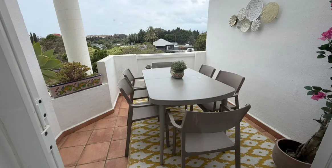 Long-term rent of ground floor apartment in Nueva Andalucía 17