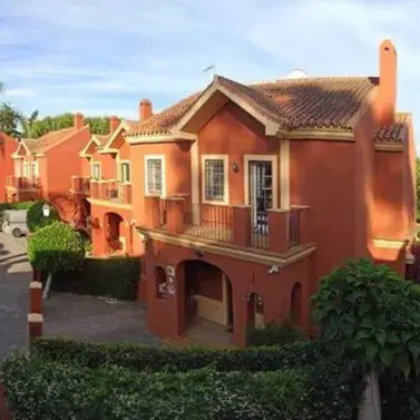 Long-term rent of semi-detached house in Guadalmina Alta