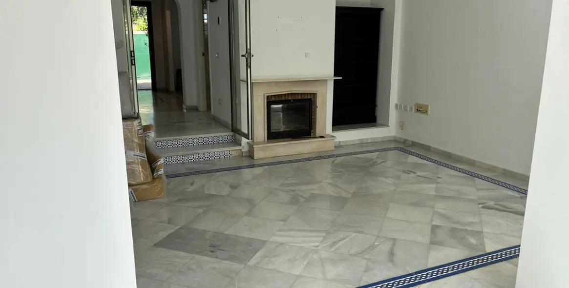 Long-term rent of semi-detached house in Guadalmina Alta 11