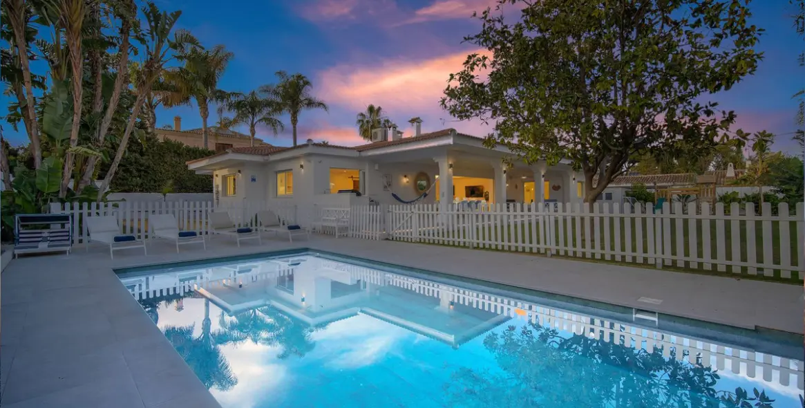 Краткосрочная аренда  отдельно стоящей виллы в Cortijo Blanco 6