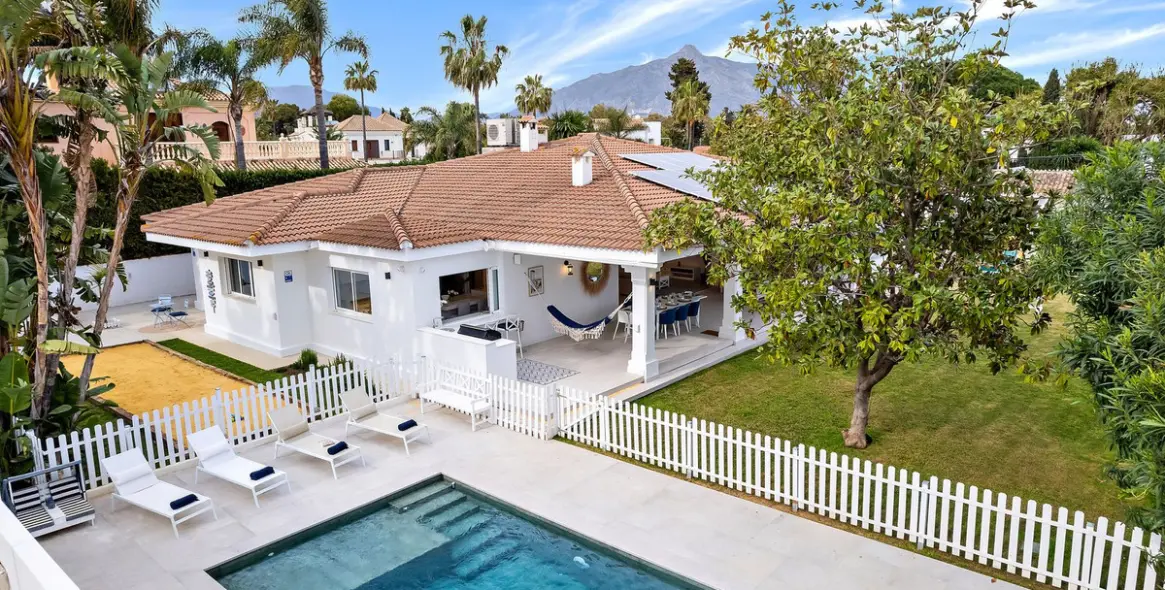 Краткосрочная аренда  отдельно стоящей виллы в Cortijo Blanco 23