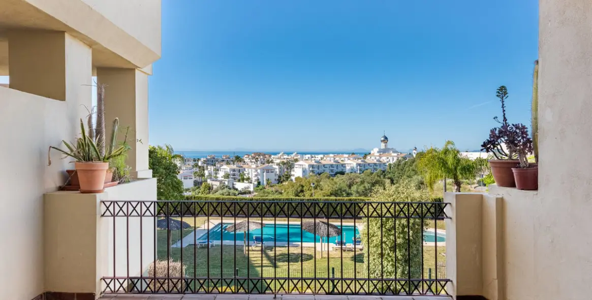 Продажа апартаментов на среднем этаже в Selwo 1