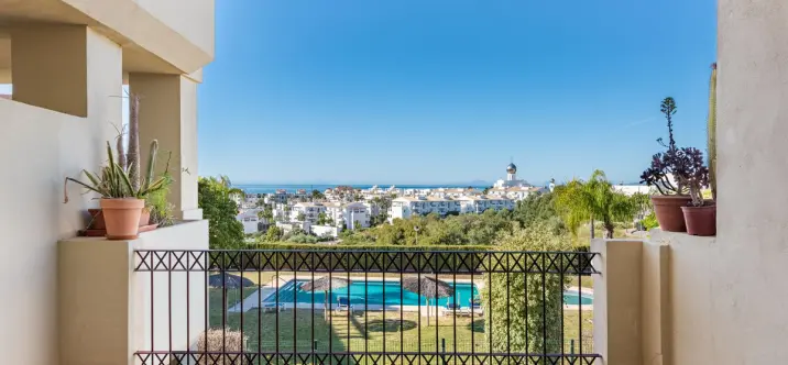 Продажа апартаментов на среднем этаже в Selwo 0