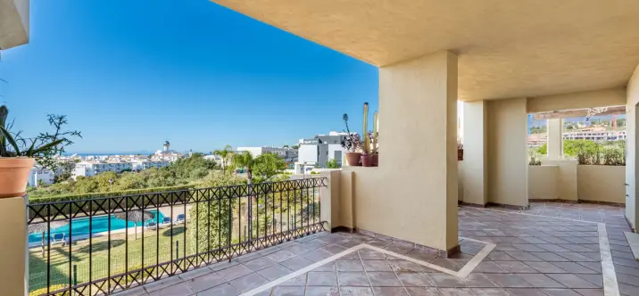 Продажа апартаментов на среднем этаже в Selwo 1