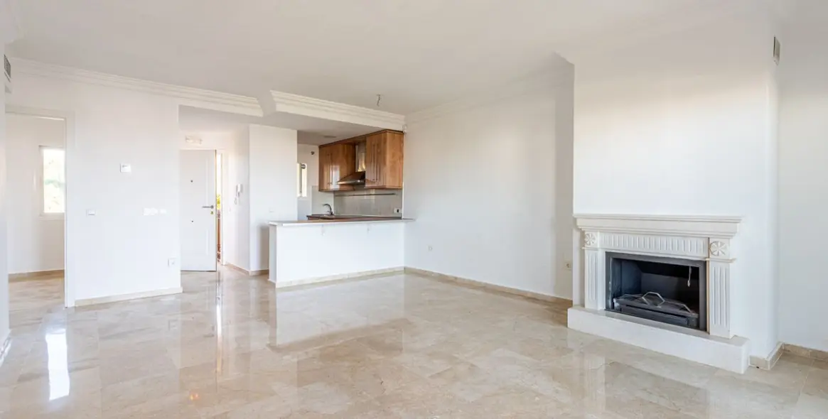 Продажа апартаментов на среднем этаже в Selwo 6