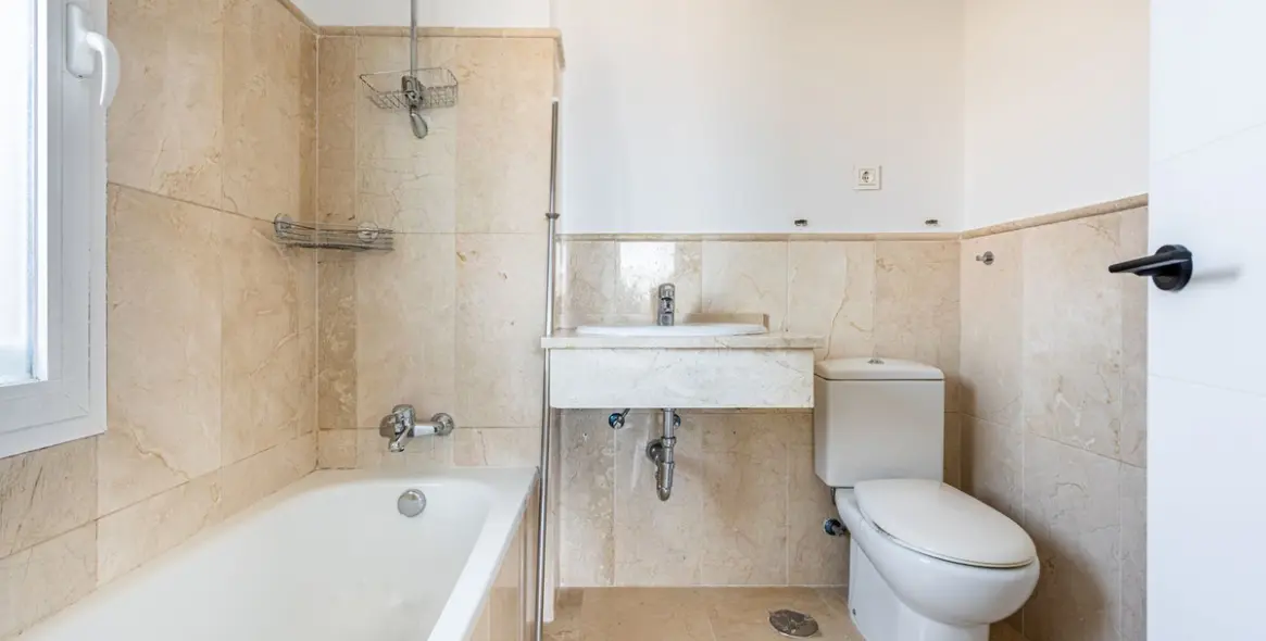 Продажа апартаментов на среднем этаже в Selwo 12