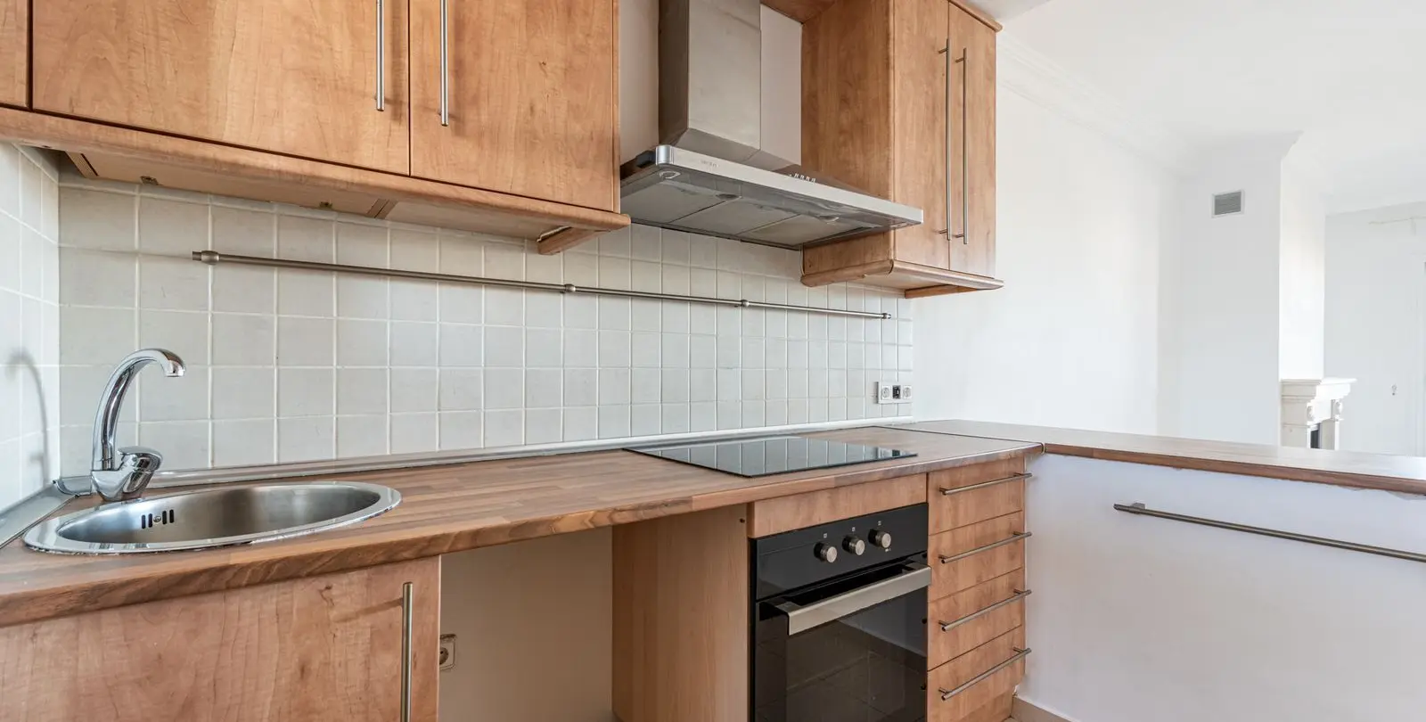 Sale of middle floor apartment in Selwo 9