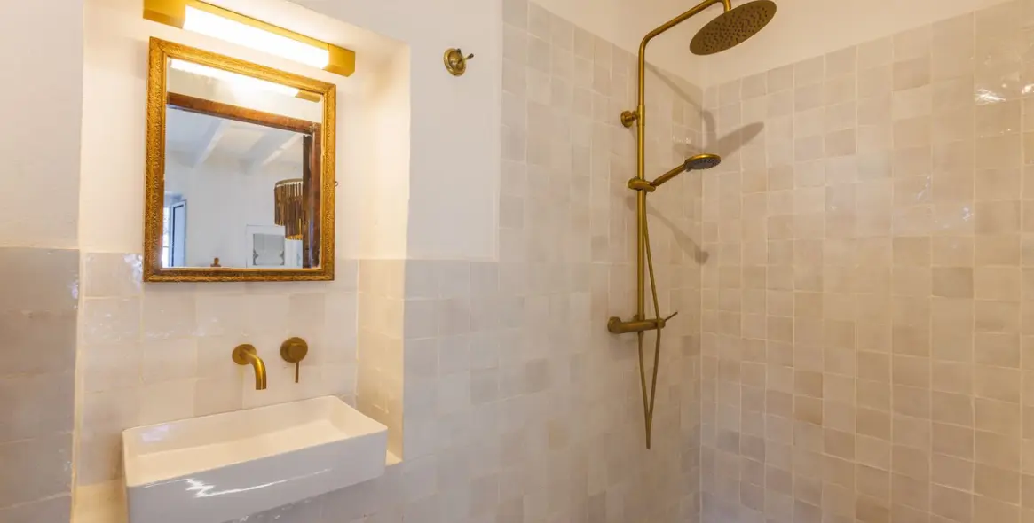 Продажа таунхауса в Comares 40