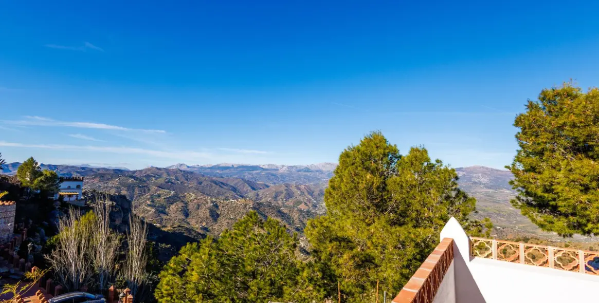 Продажа таунхауса в Comares 43