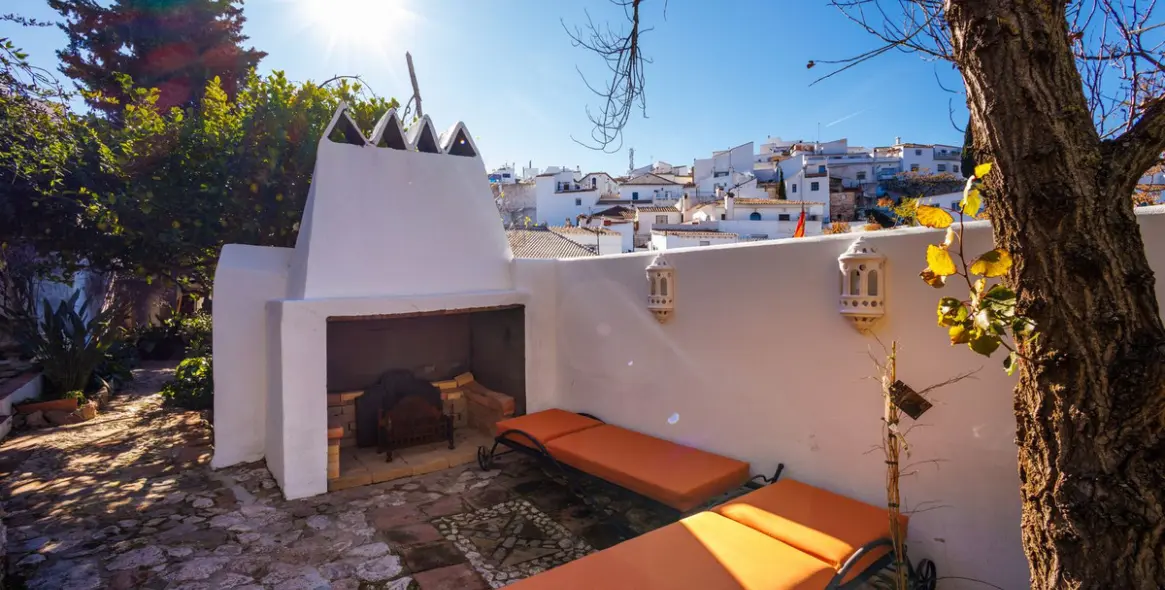 Продажа таунхауса в Comares 48