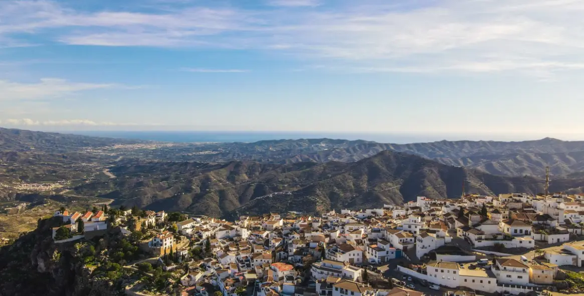 Продажа таунхауса в Comares 52