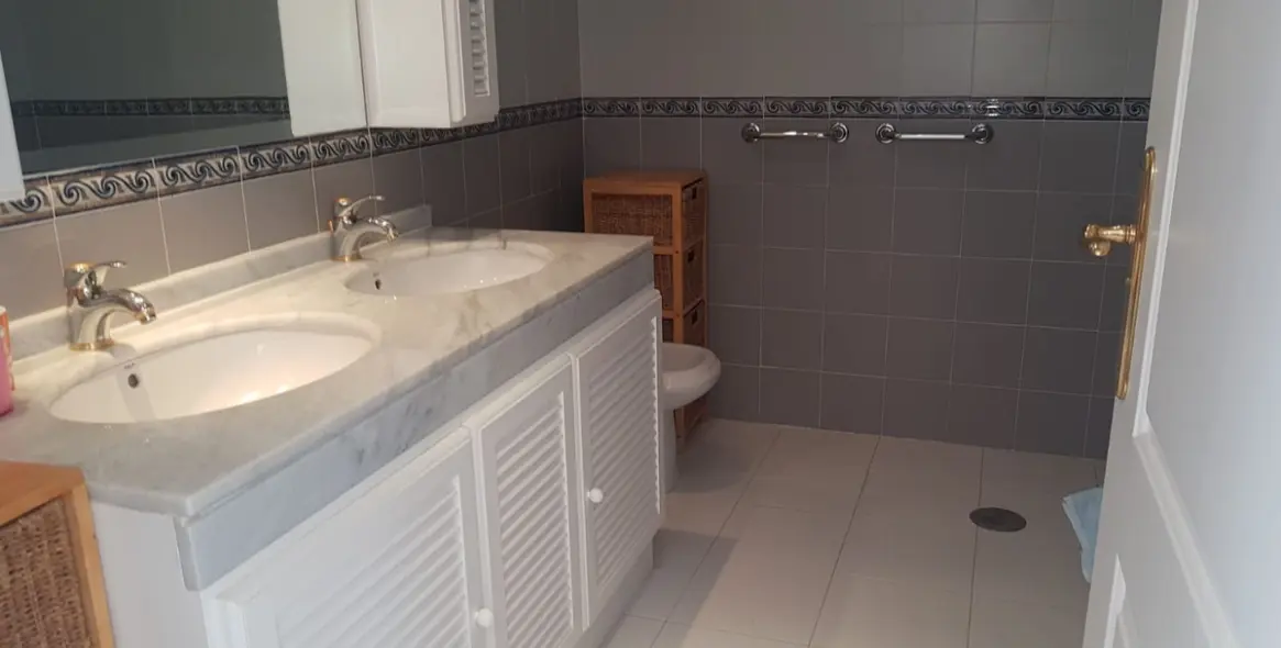 Продажа пентхауса в Miraflores 11