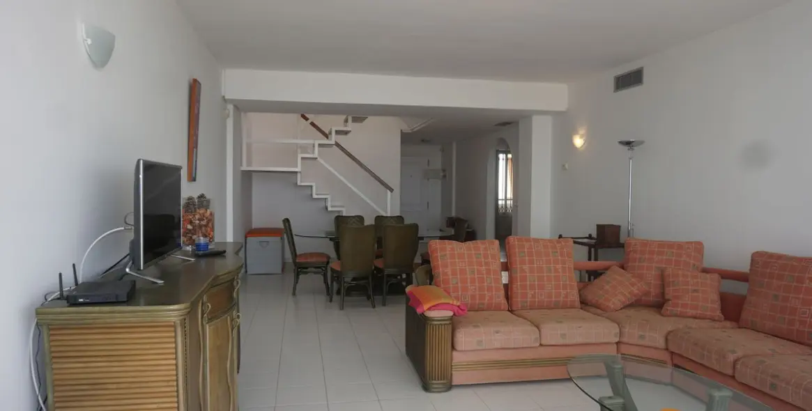 Продажа пентхауса в Miraflores 25