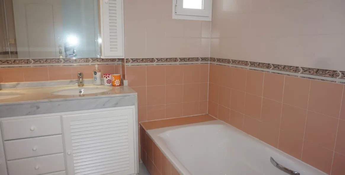 Продажа пентхауса в Miraflores 29