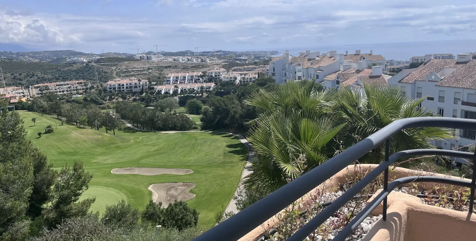 Продажа двухуровневого пентхауса в Mijas Costa 4