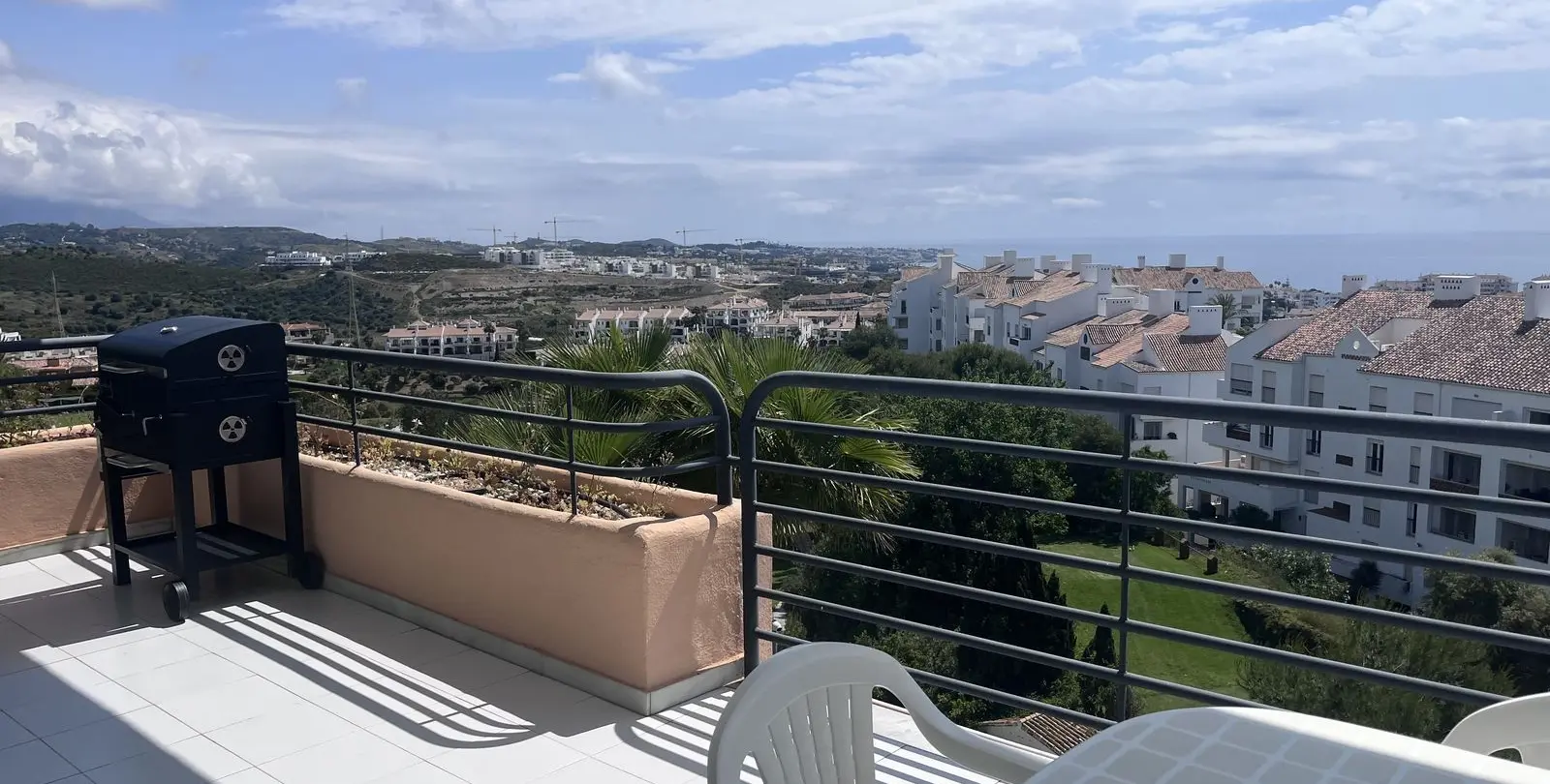 Продажа двухуровневого пентхауса в Mijas Costa 6