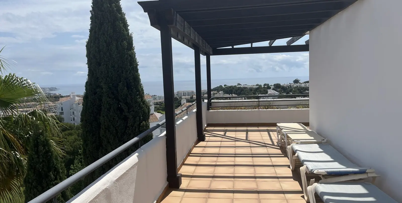 Продажа двухуровневого пентхауса в Mijas Costa 50