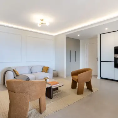 Продажа апартаментов на среднем этаже в Las Chapas