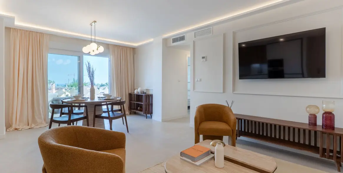 Продажа апартаментов на среднем этаже в Las Chapas 9