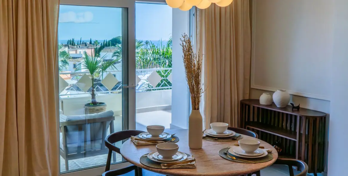 Продажа апартаментов на среднем этаже в Las Chapas 11