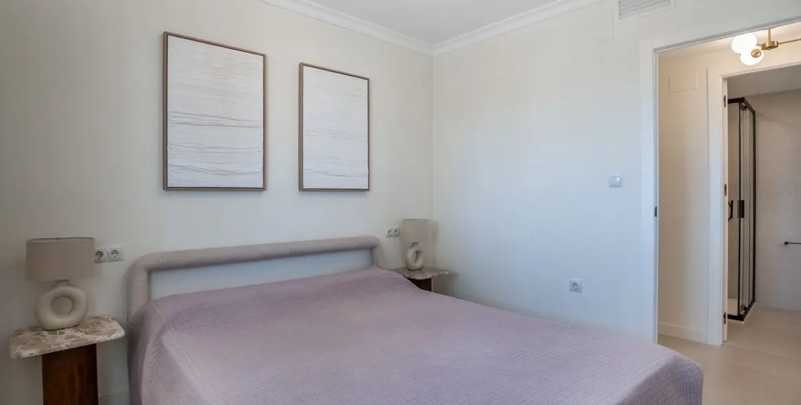 Продажа апартаментов на среднем этаже в Las Chapas 24