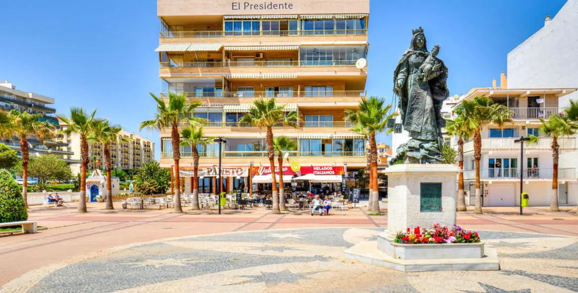 Продажа апартаментов на среднем этаже в Fuengirola 1