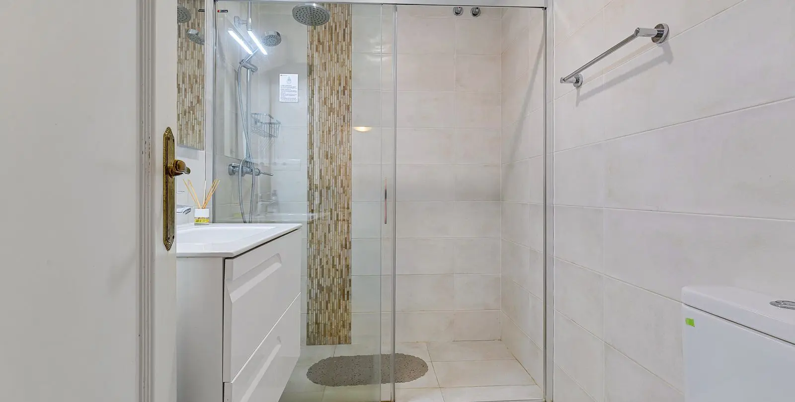 Venta de apartamento en planta media en Fuengirola 14