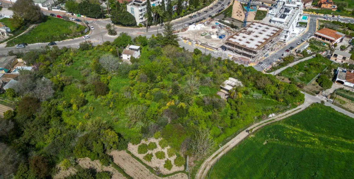 Продажа  жилого участка в Coín 1