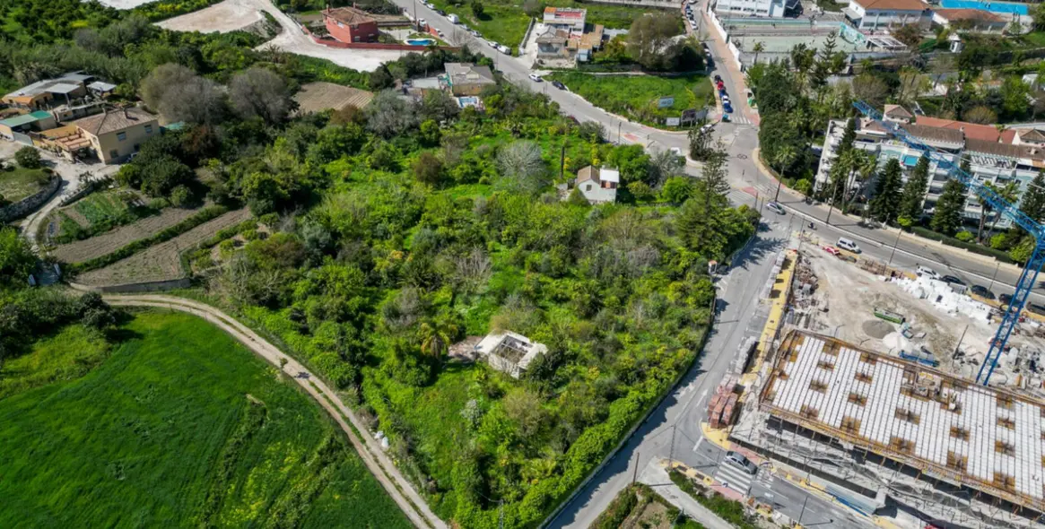 Продажа  жилого участка в Coín 2