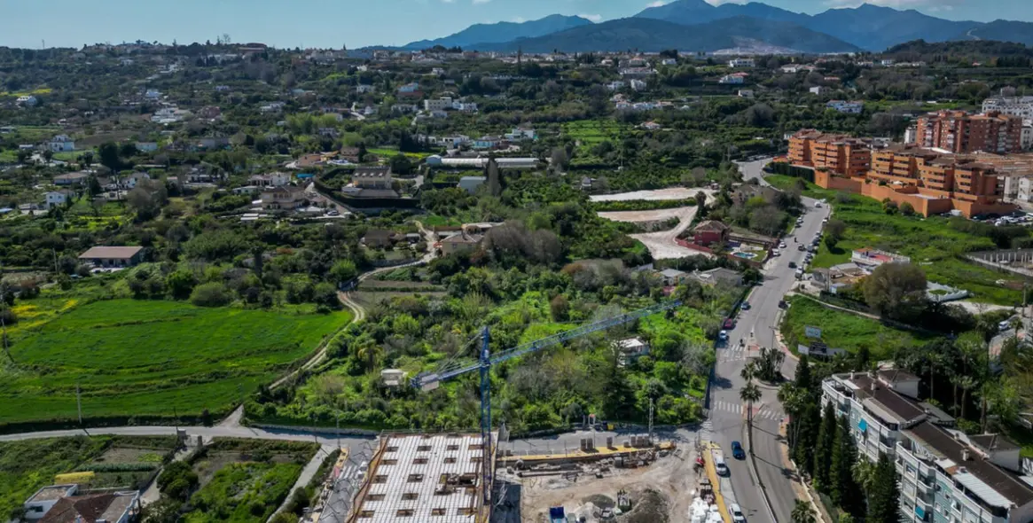 Продажа  жилого участка в Coín 4