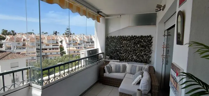 Продажа апартаментов на среднем этаже в Calahonda 0