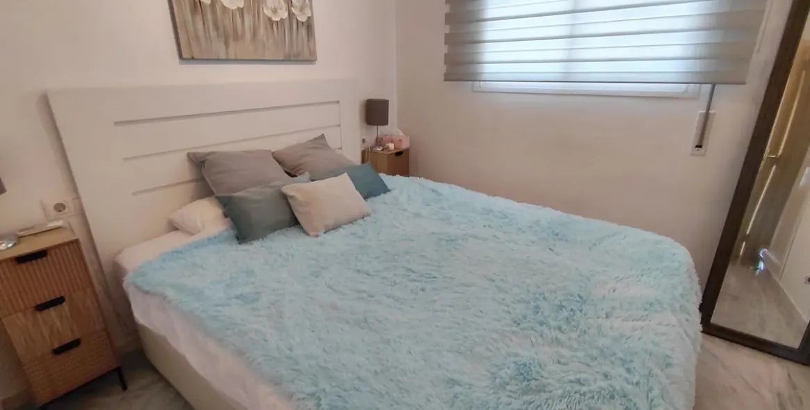 Продажа апартаментов на среднем этаже в Calahonda 12