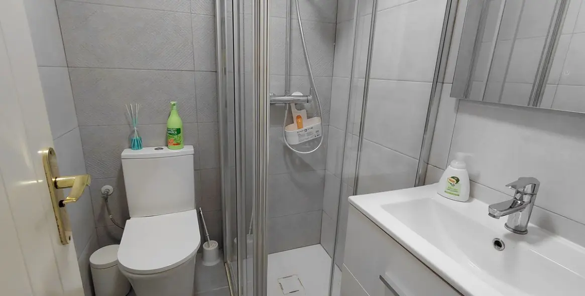 Продажа апартаментов на среднем этаже в Calahonda 13