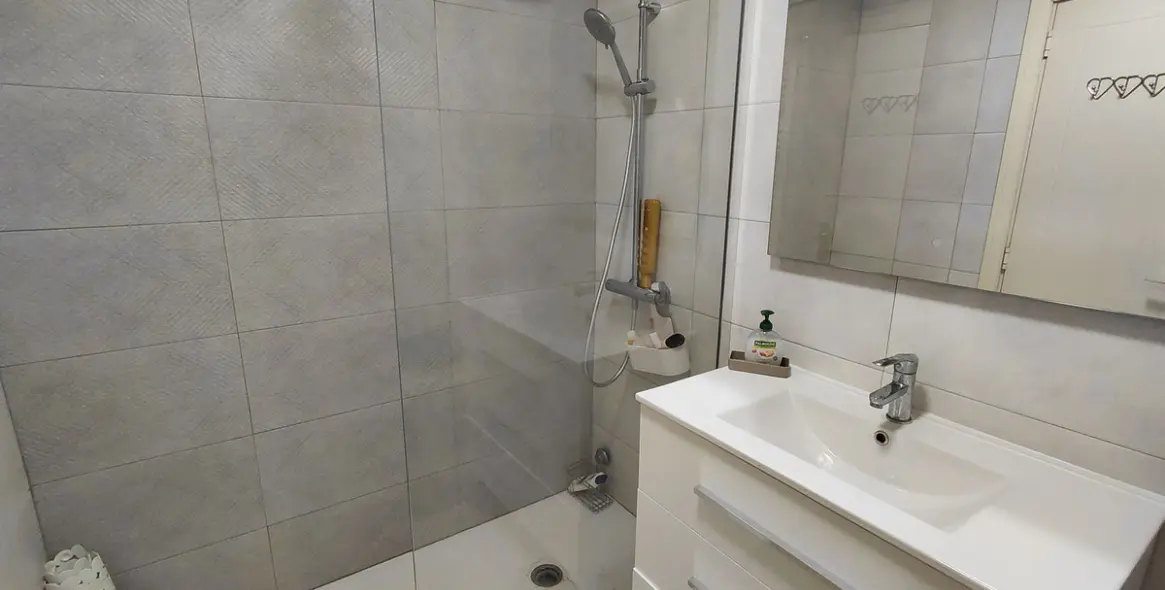 Продажа апартаментов на среднем этаже в Calahonda 14