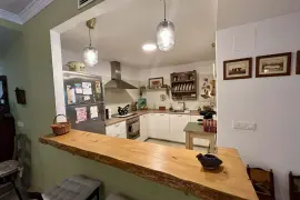 Image 4 thumb