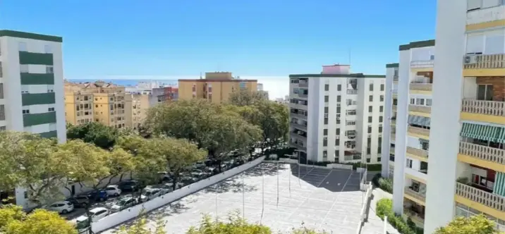 Продажа апартаментов на среднем этаже в Marbella 0