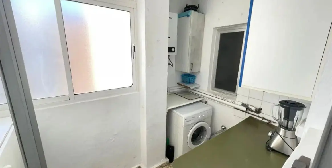 Venta de apartamento en planta media en Marbella 10