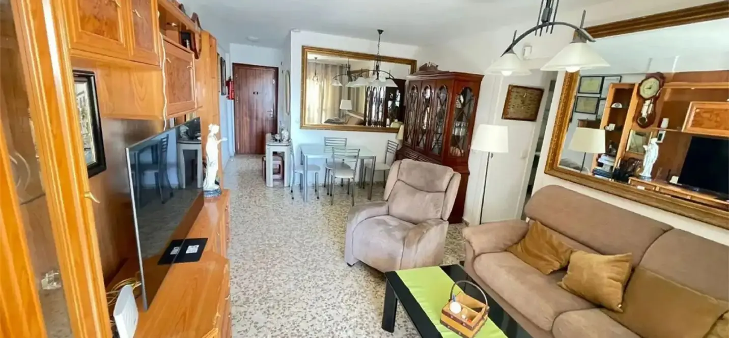 Sale of middle floor apartment in Marbella 4