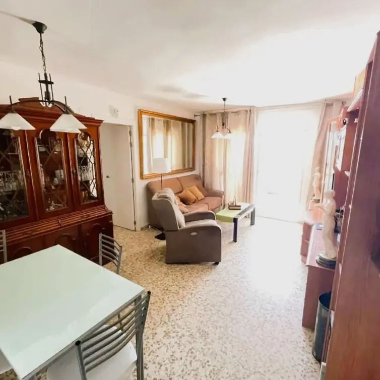 Sale of middle floor apartment in Marbella
