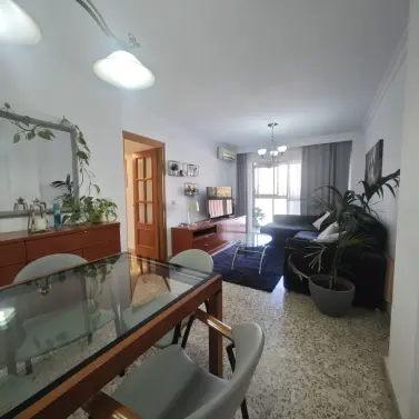 Продажа апартаментов на среднем этаже в Málaga