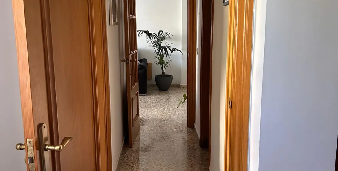 Продажа апартаментов на среднем этаже в Málaga 31