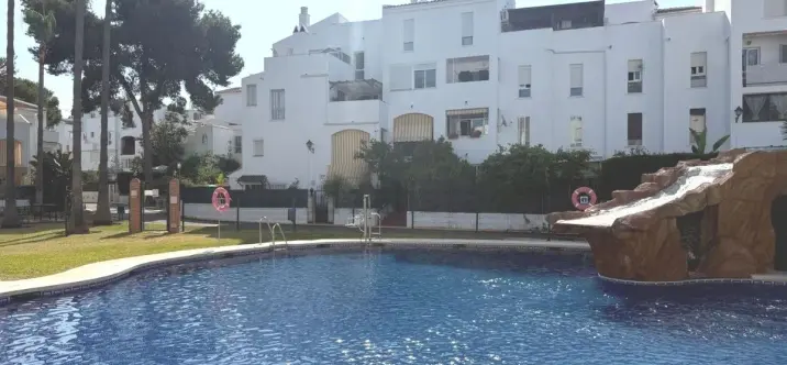 Venta de ático en Elviria 1