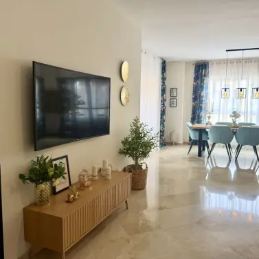 Venta de apartamento en planta media en Calahonda