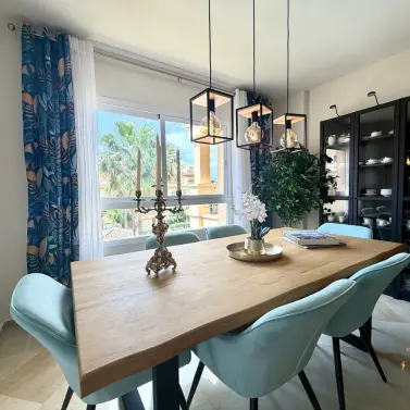 Venta de apartamento en planta media en Calahonda