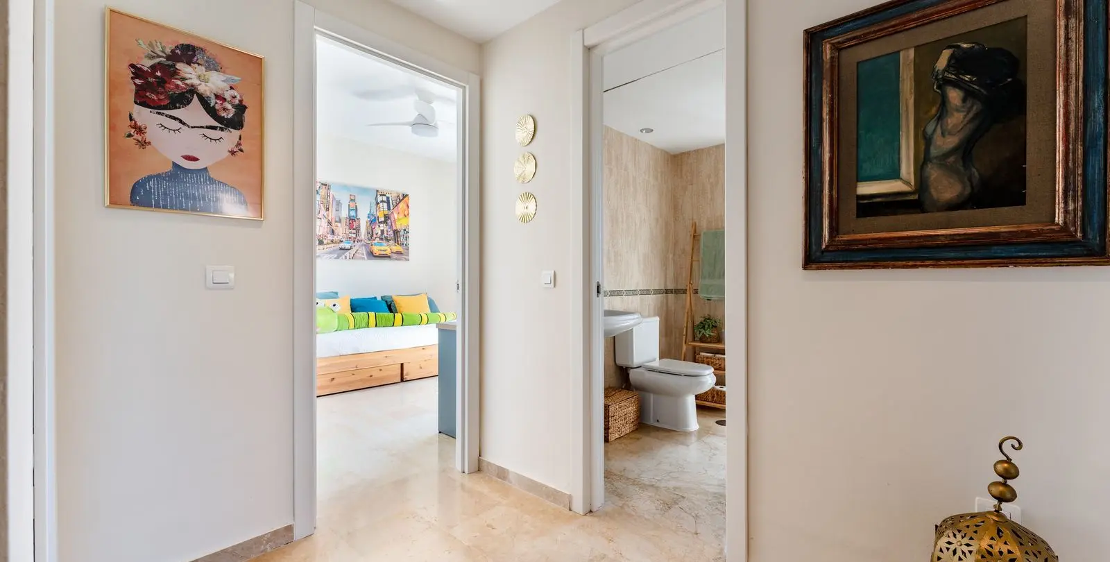Sale of middle floor apartment in Calahonda 19
