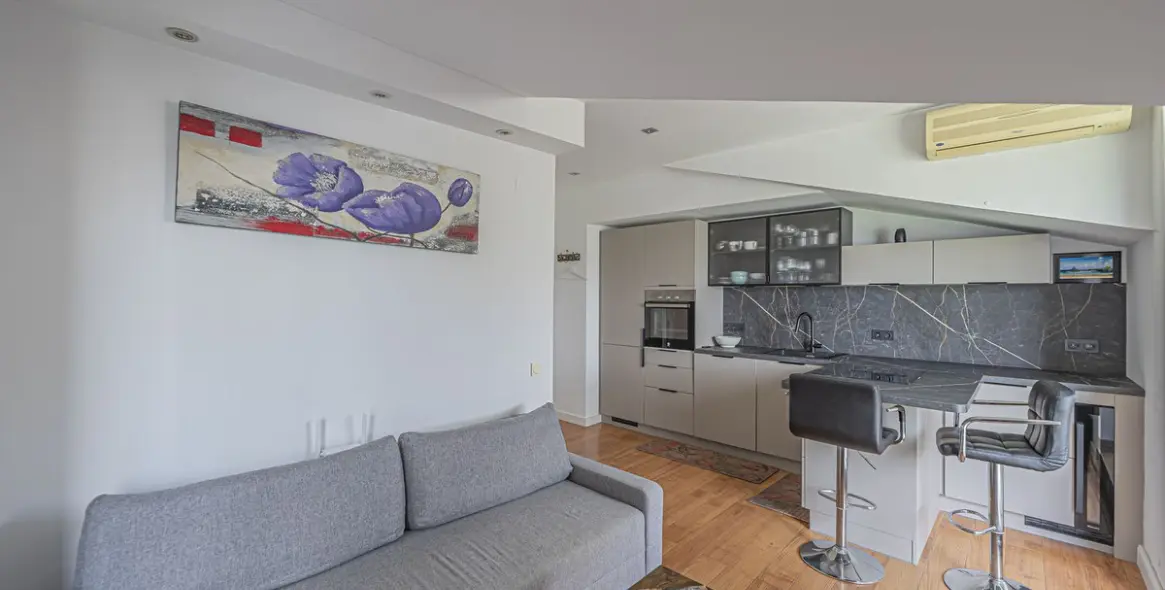 Venta de ático en The Golden Mile 5