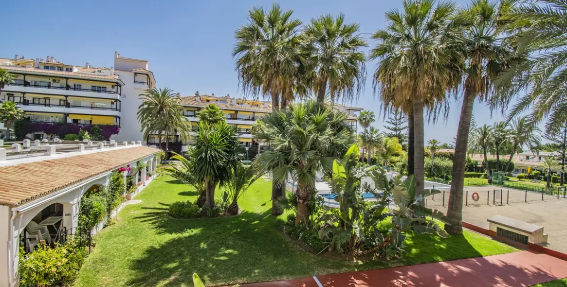 Venta de ático en The Golden Mile 17