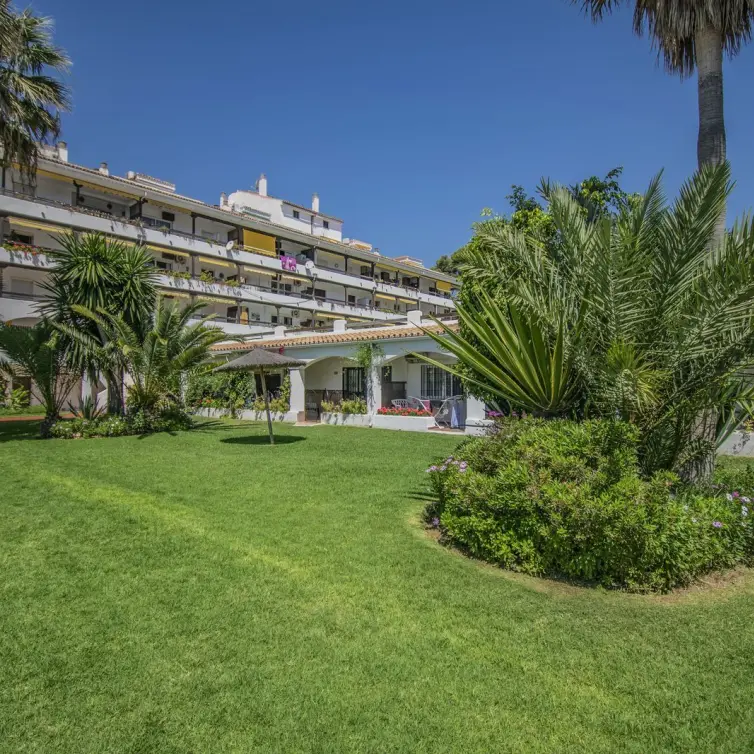 Sale of penthouse in The Golden Mile
