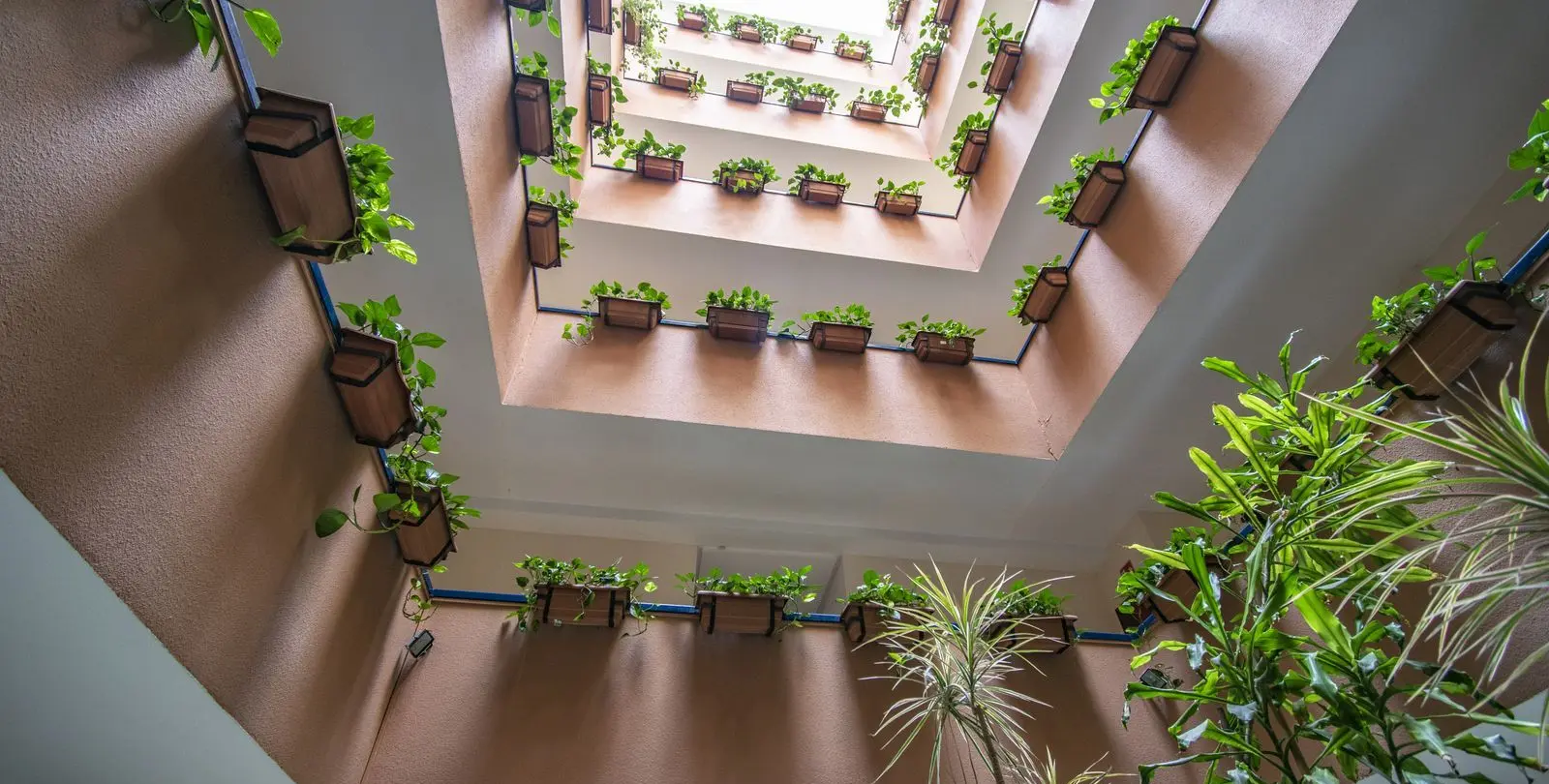 Sale of penthouse in The Golden Mile 19